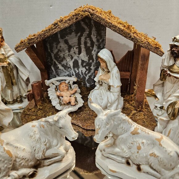 Nativity Set 9 Piece - Picture 6 of 7